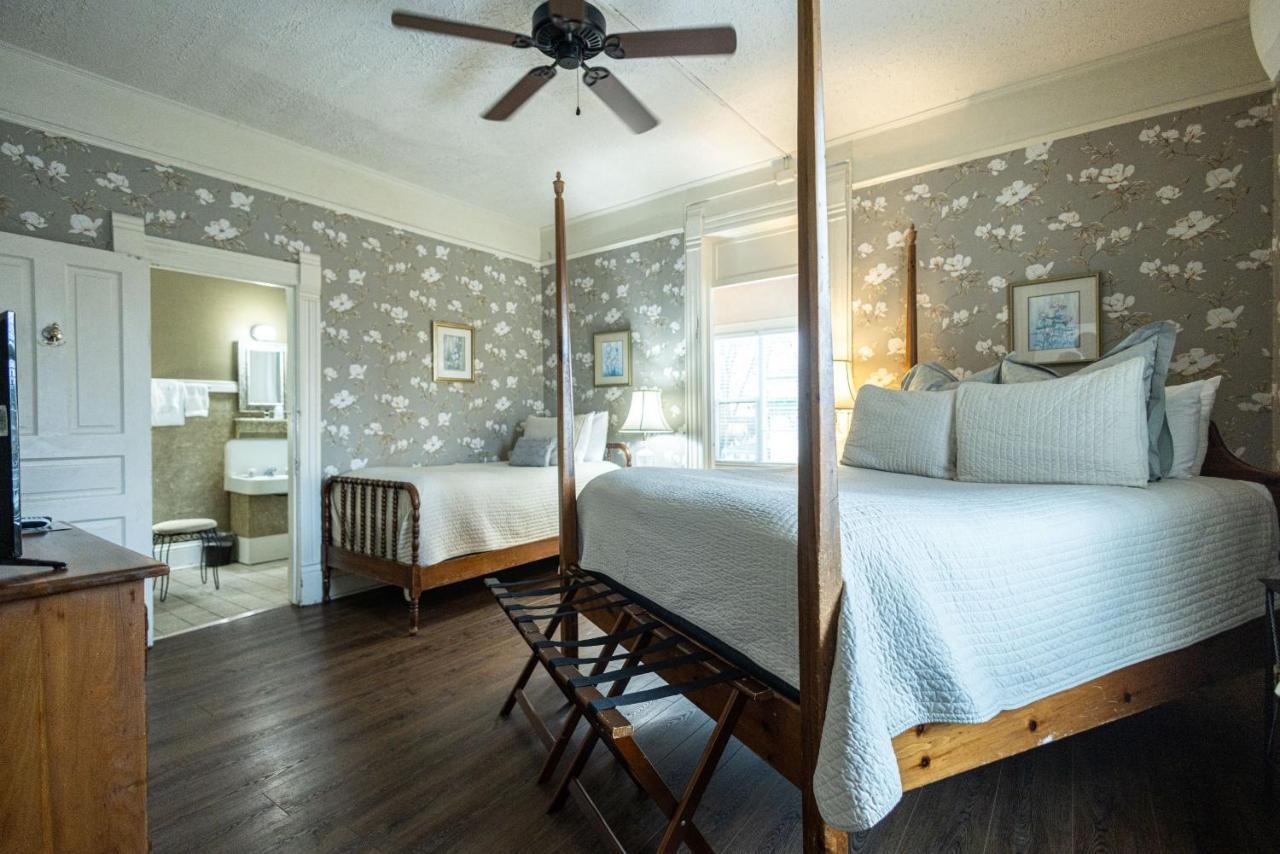 1898 Waverly Inn Hendersonville Εξωτερικό φωτογραφία
